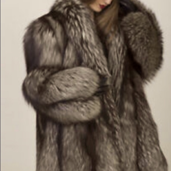 Stunning Genuine Siberian Silver Fox Fur Coat - Picture 1 of 9